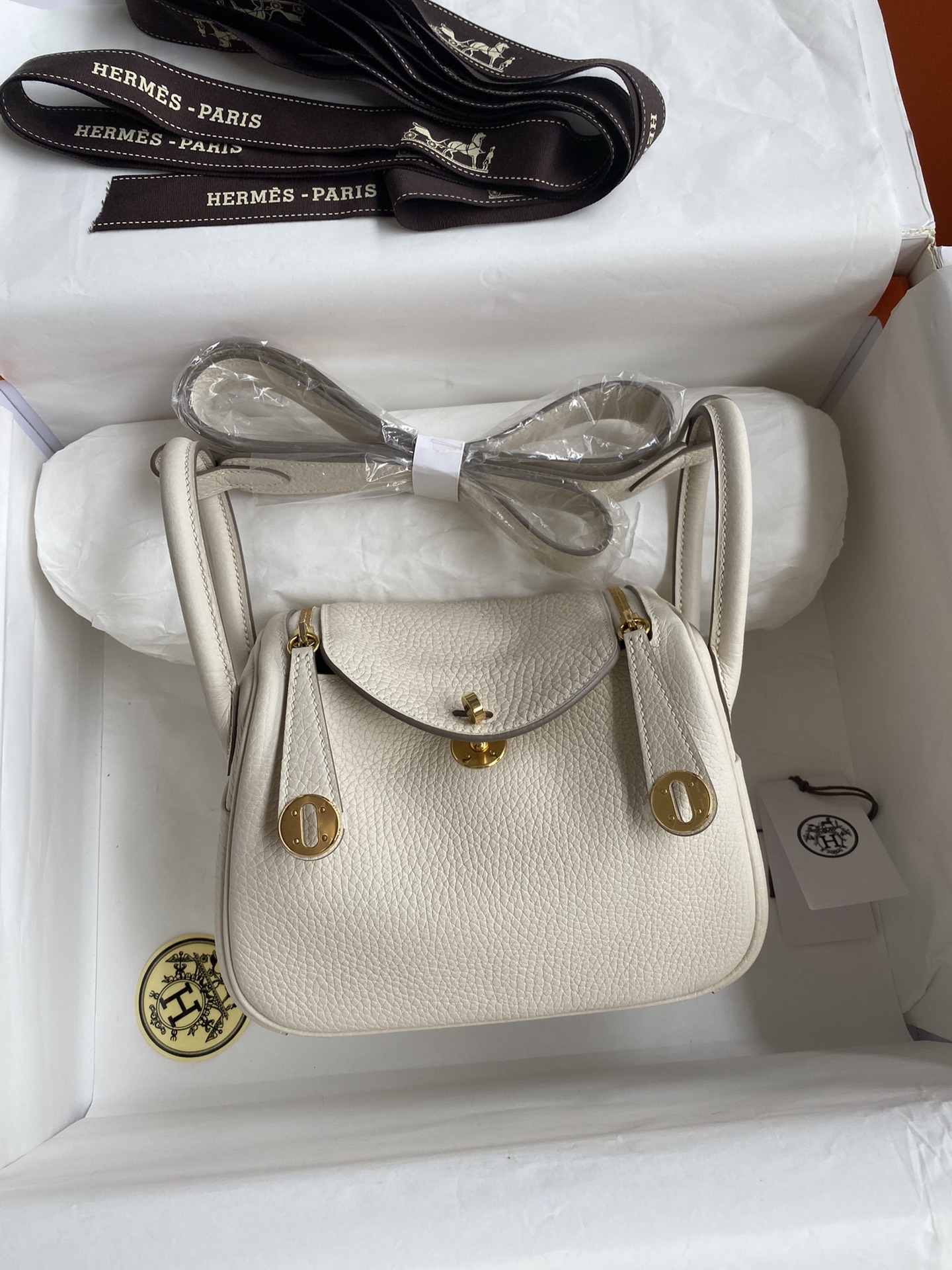 Hermes Mini Lindy 19cm Handbag Shoulder Bag In White Clemence Leather